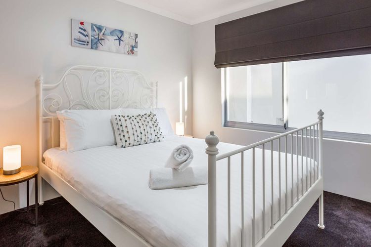 Stylish Marina-Front Getaway – Port Geographe