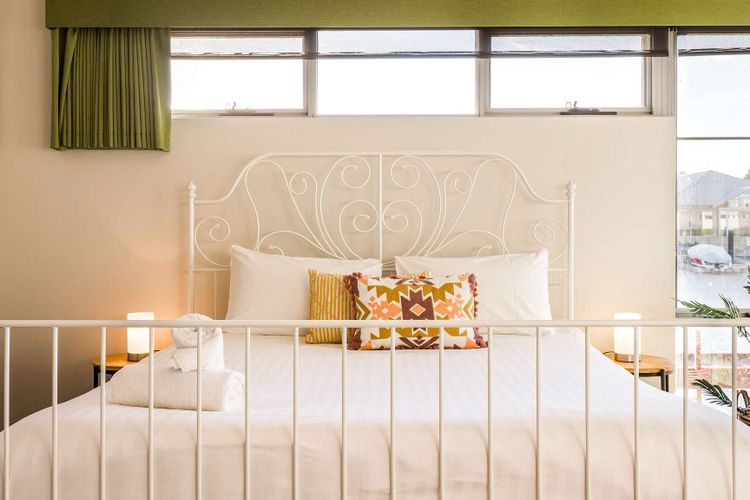 Stylish Marina-Front Getaway – Port Geographe