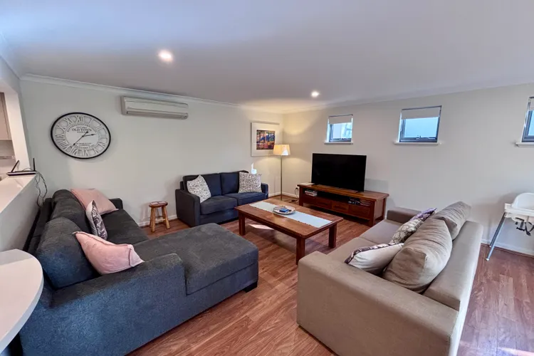 Escape to 67 at Cape View