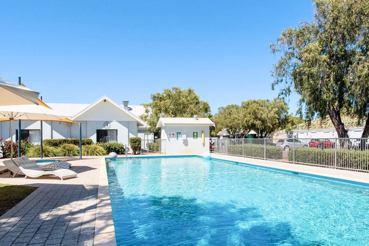 Escape to 28 at Cape View