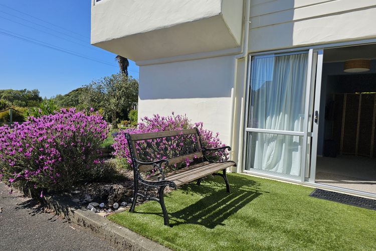 D’Urville House Seaside Escape