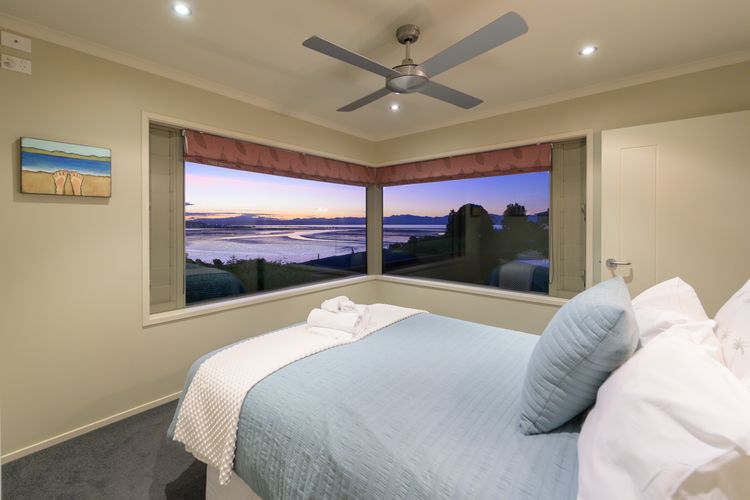 Sea Views and Sunsets in Nelson
