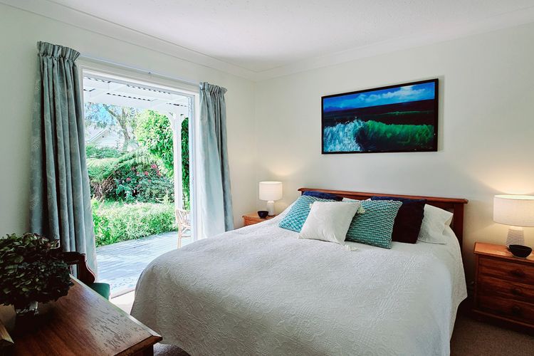 The Coastal Villa