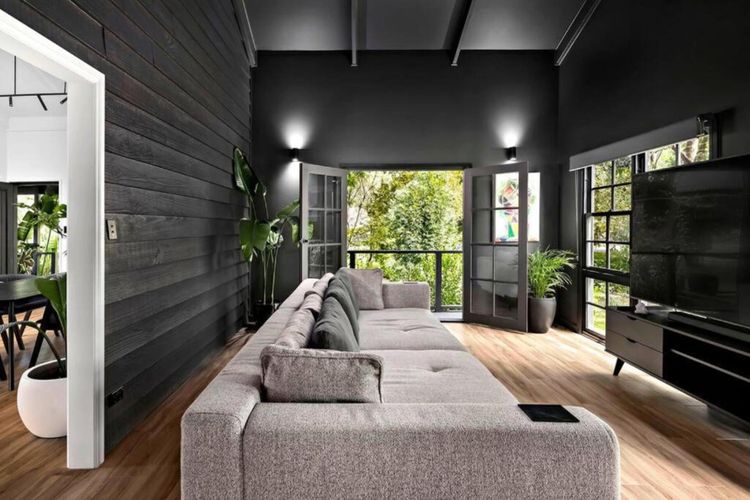 Eune House
