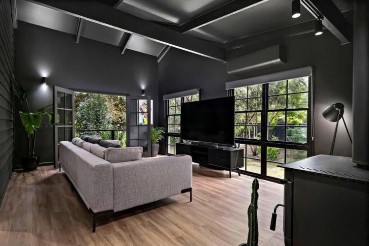 Eune House