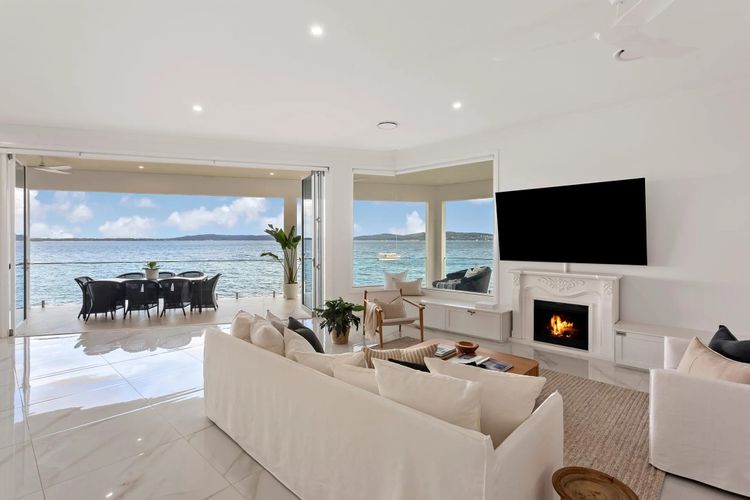 Lake Manor Retreat your Luxury Waterfront Getaway with Cinema and Private Jetty