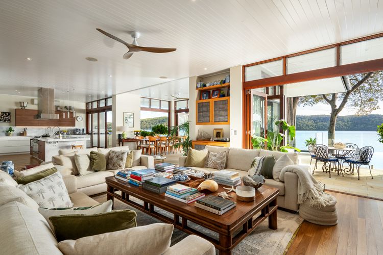 Taylors Point House by TCC