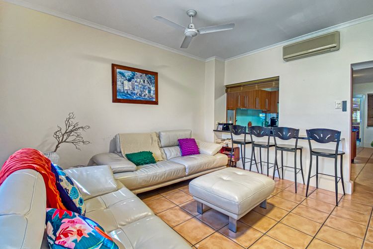 Picnic Bay Apartments Unit 1