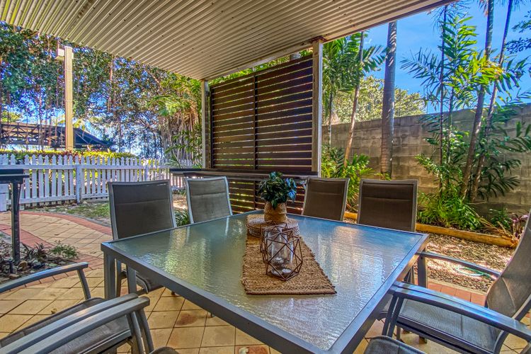 Picnic Bay Apartments Unit 1