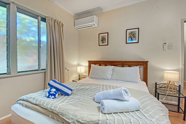 Picnic Bay Apartments Unit 1