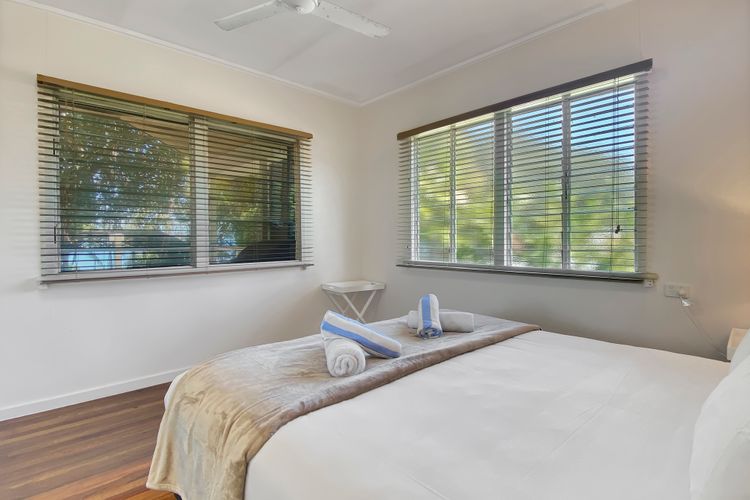 Picnic Bay Apartments Unit 3