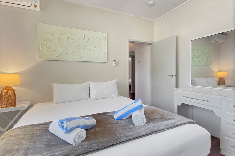 Picnic Bay Apartments Unit 3