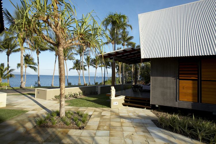 Pure Magnetic Villa 1