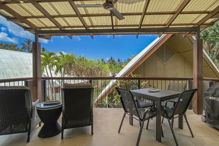Pure Magnetic Villa 10