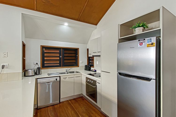 Pure Magnetic Villa 5