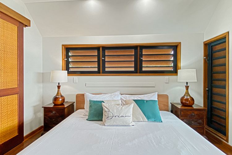 Pure Magnetic Villa 5