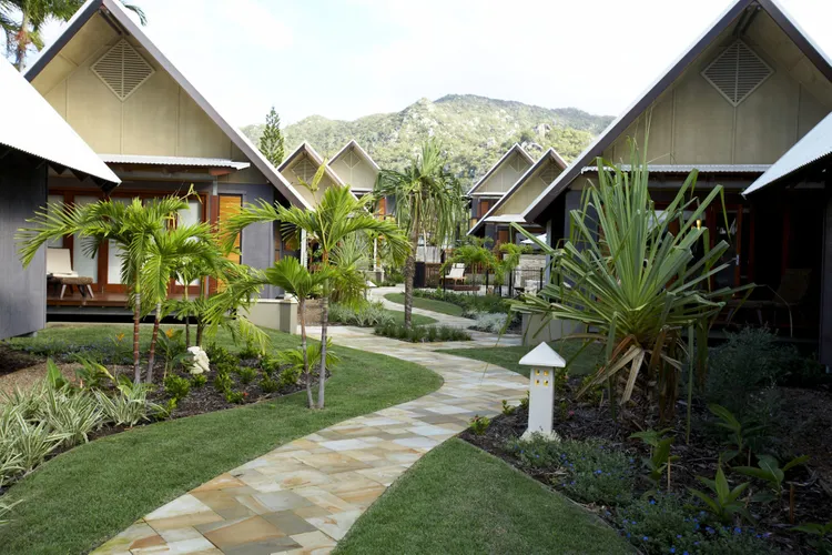 Pure Magnetic Villa 7