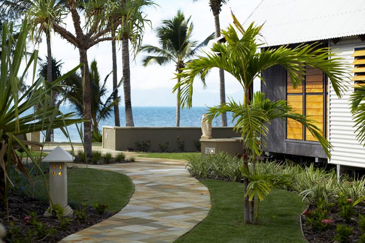 Pure Magnetic Villa 8