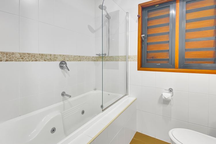 Pure Magnetic Villa 9