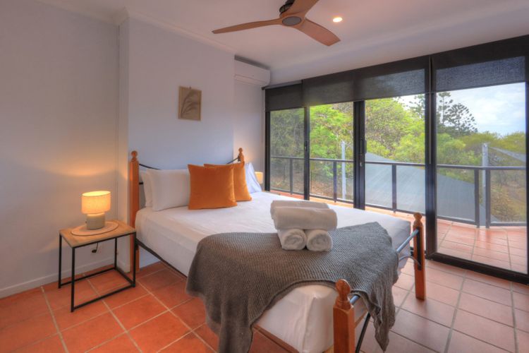 The Beach House at Arthur Bay