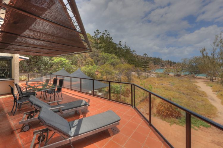The Beach House at Arthur Bay
