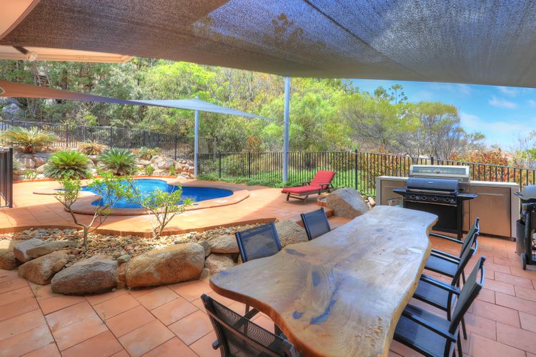 The Beach House at Arthur Bay