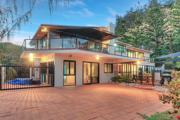The Beach House at Arthur Bay