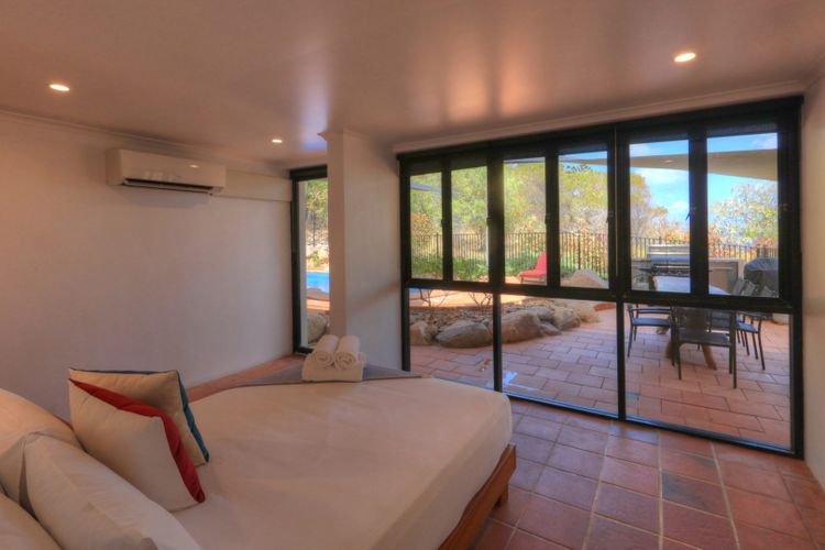 The Beach House at Arthur Bay