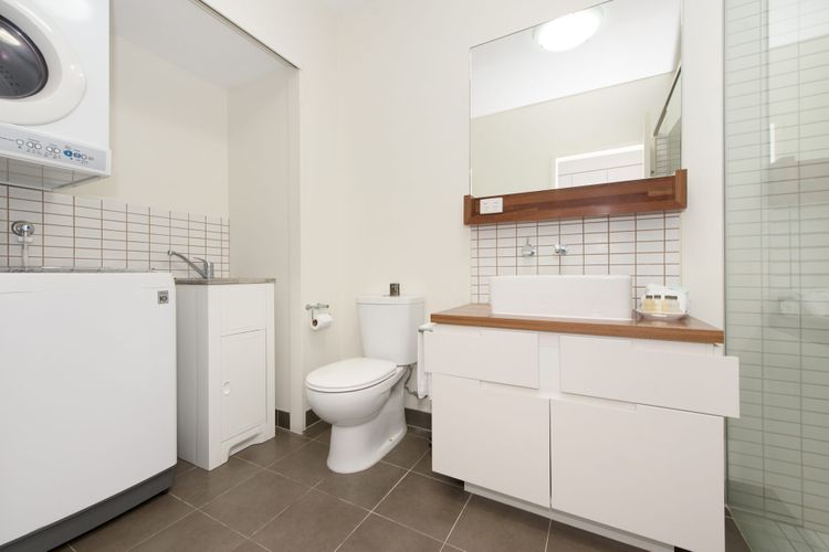 1 Bright Point Apartment 4501 - Main Bathroom/Laundry