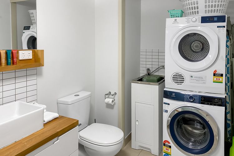 1 Bright Point Apartment 4104