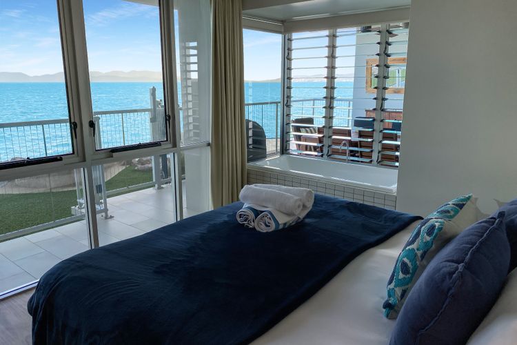 1 Bright Point Apartment 4104