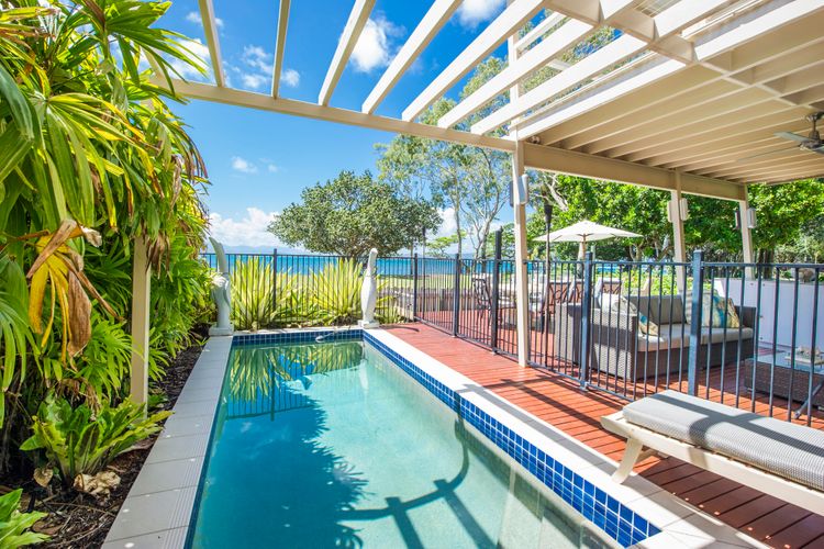 Pool/Deck Area