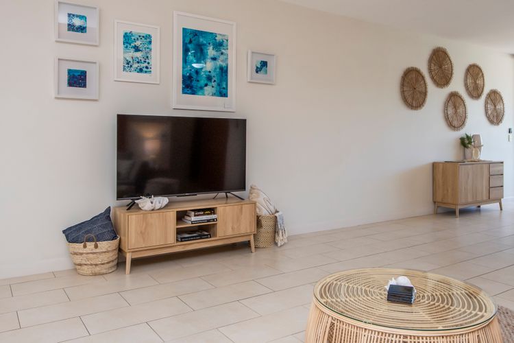 Decorative living room