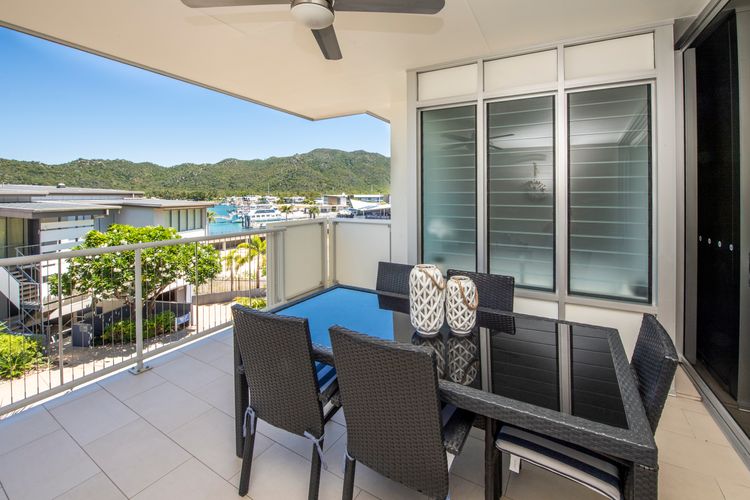 A breathtaking view of the ocean from balcony