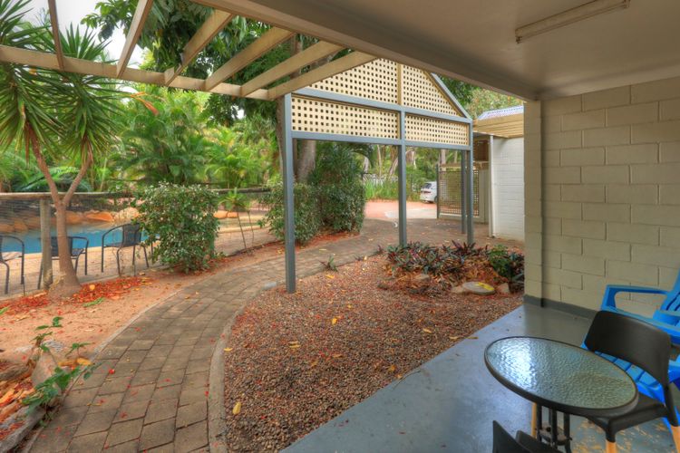 Loyang Apartment 1