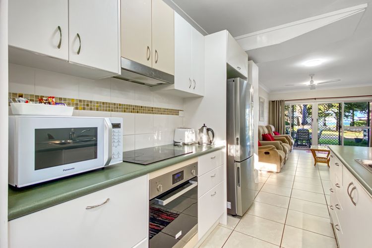 Paradise Apartments 2