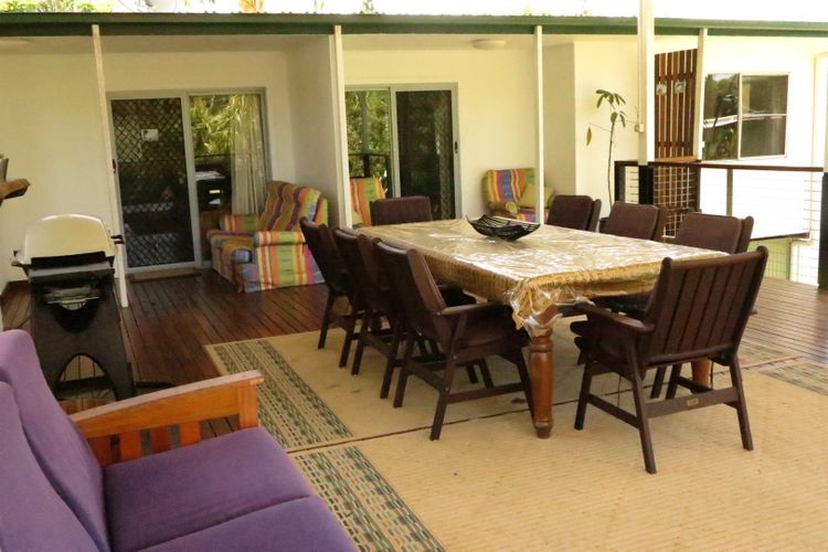 The Deck on Picnic