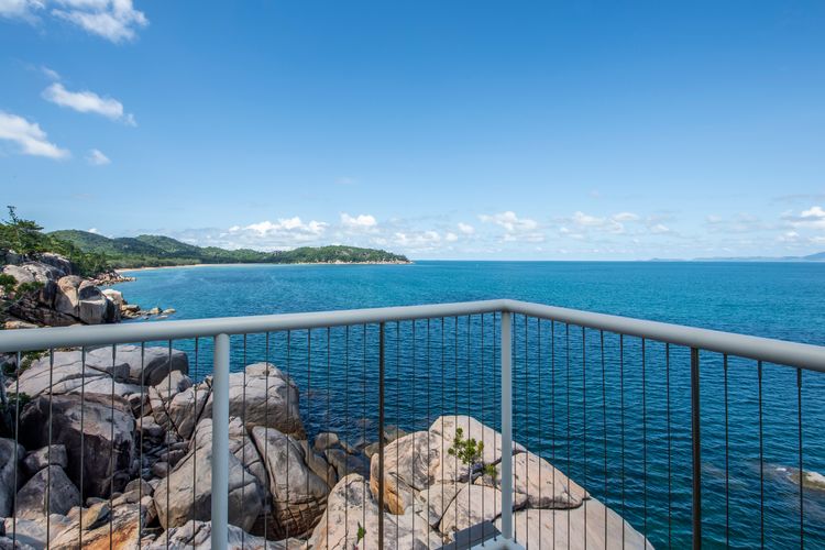 1 Bright Point Apartment 5404