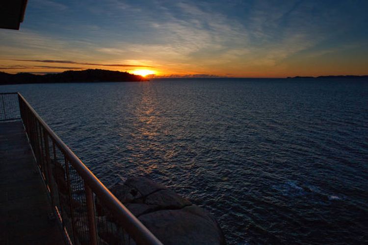 1 Bright Point Apartment 5404 - Balcony Sunrise