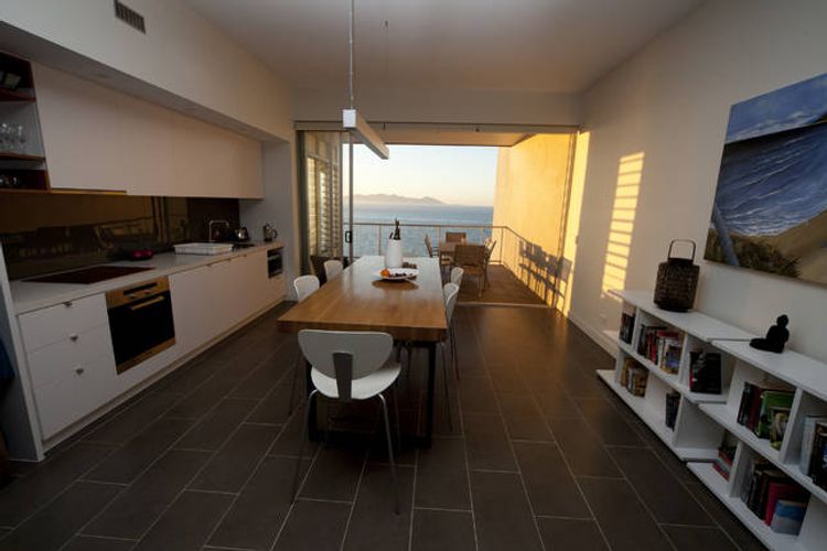 1 Bright Point Apartment 5404 - Kitchen/Dining Area