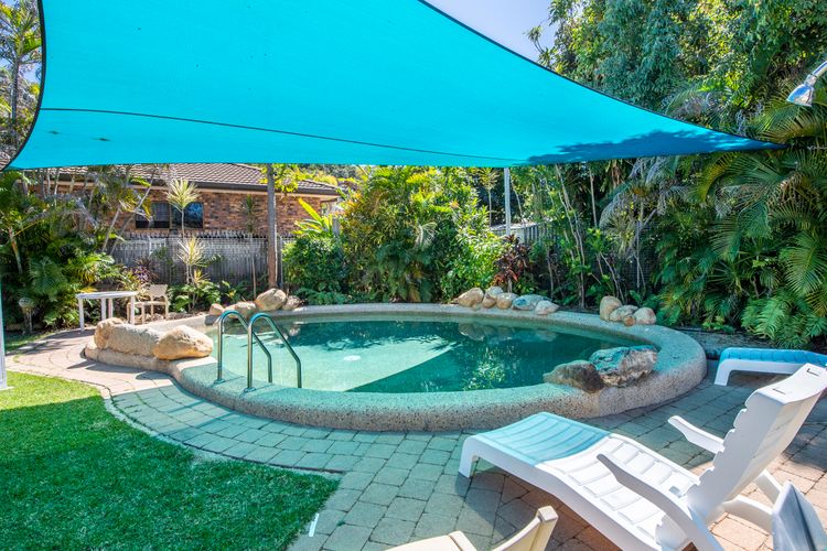 A lagoon-style pool and BBQ area in the complex, this lovely unit is the perfect base for a fun-filled, tropical getaway.
