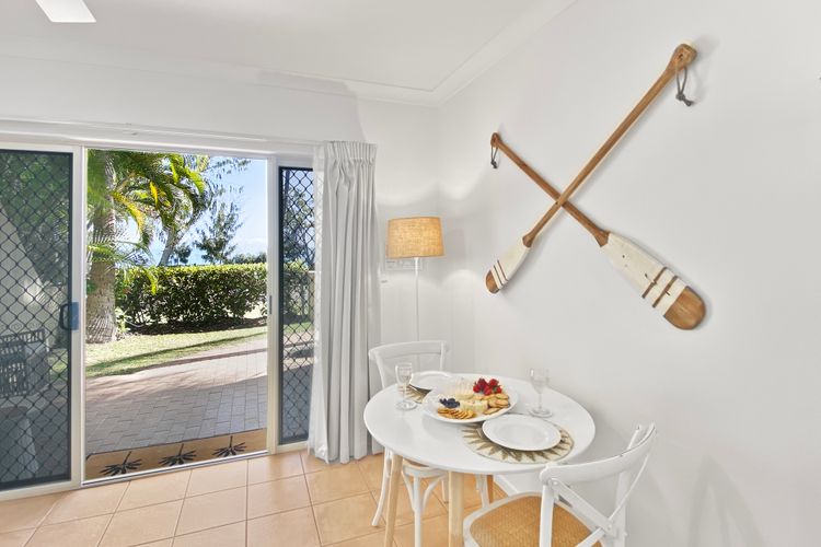 Sails on Horseshoe Apartment 5