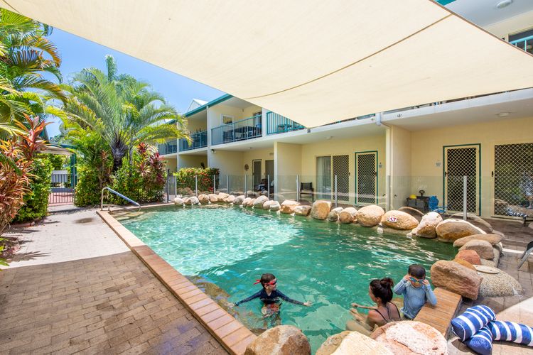 Sails on Horseshoe Apartment 6