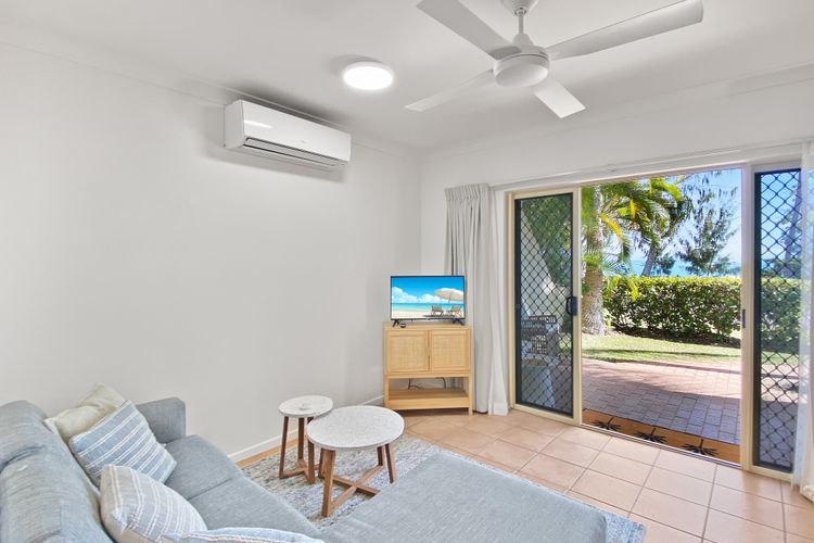 Sails on Horseshoe Apartment 6