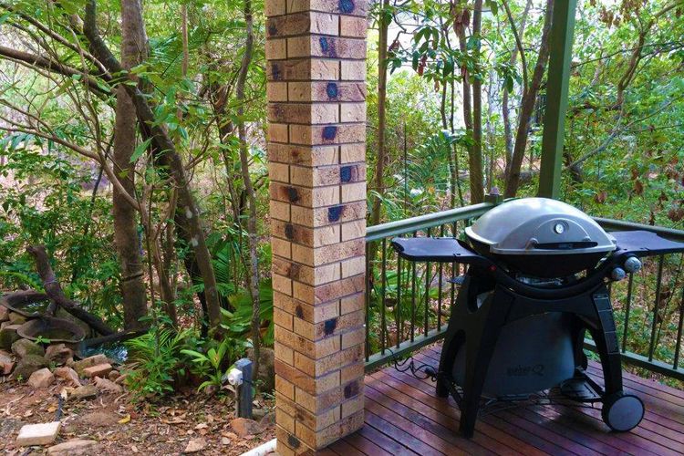 Avalon - BBQ Area