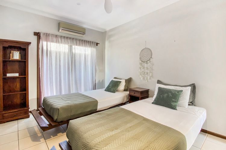 Banyak Villa