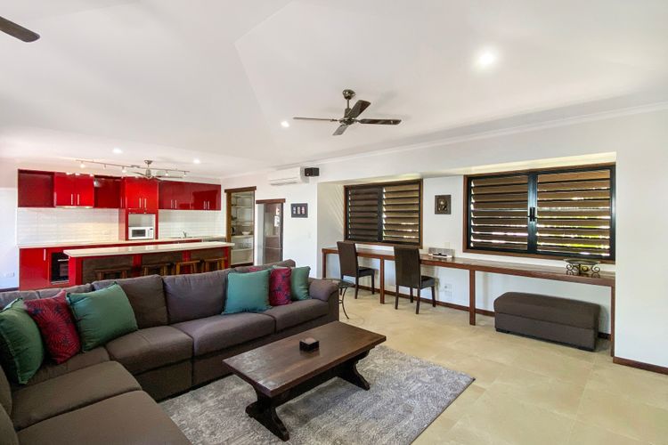 Banyak Villa