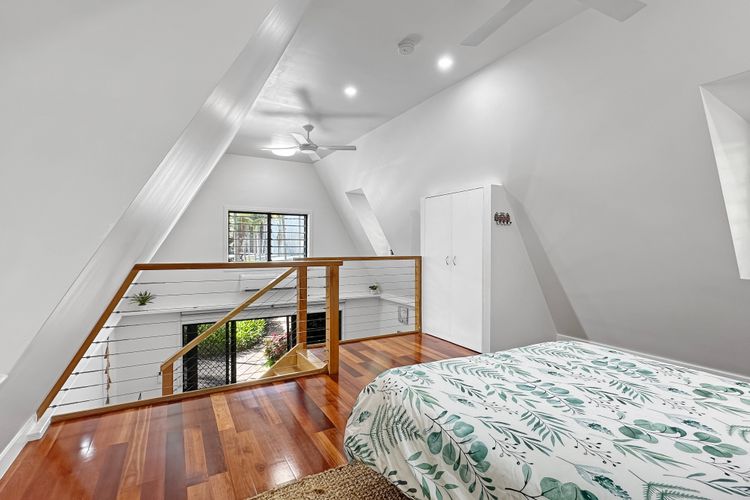 Bedroom - Queen Bed