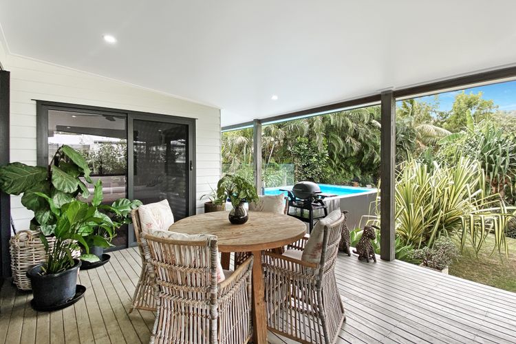White Pandanus