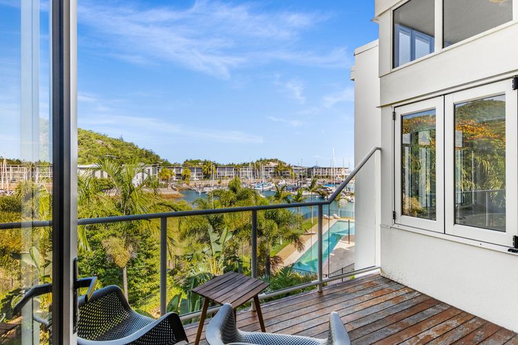 Beachside Apartment 13